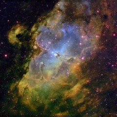 Hubble-eagle-nebula-wide-field-04086y.jpg