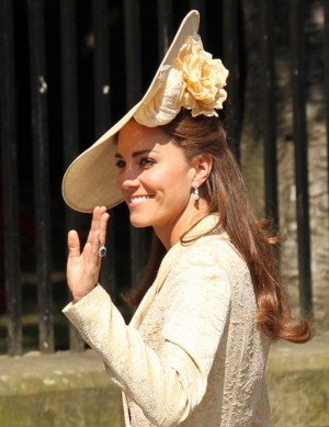 Kate-Middleton4-tete-a-chapeaux_exact780x1040_p.jpg